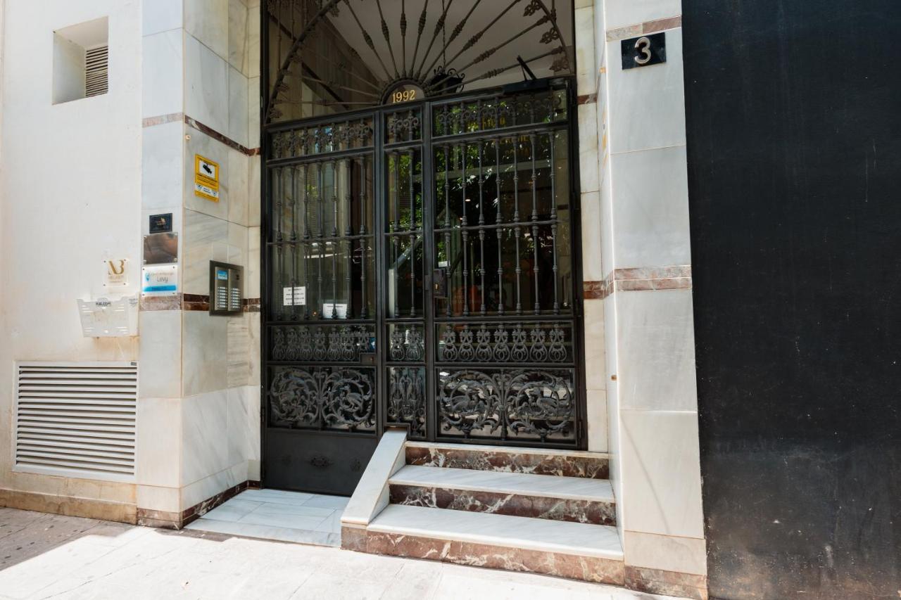In The Historic Center Of Malaga, Very Close To The Beach And The Ave Train Station, With Private Parking Exteriér fotografie
