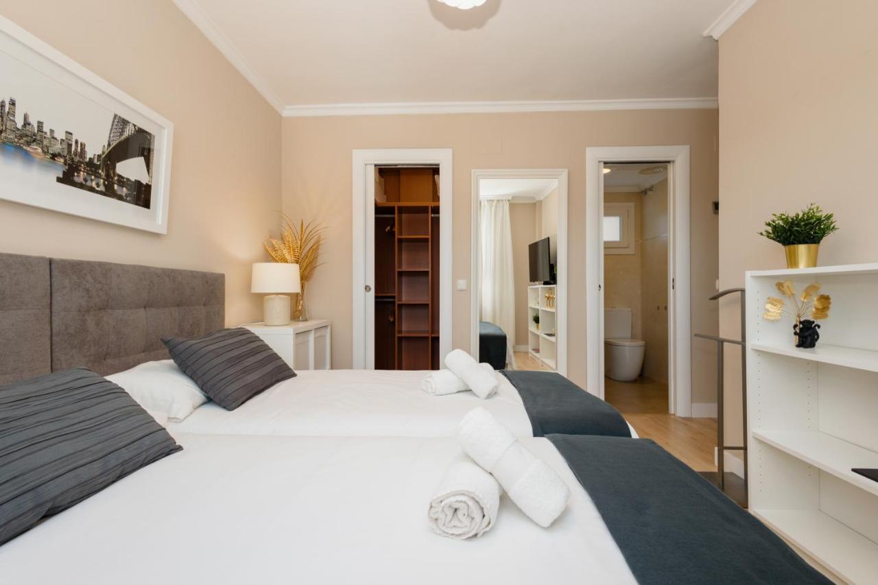In The Historic Center Of Malaga, Very Close To The Beach And The Ave Train Station, With Private Parking Exteriér fotografie